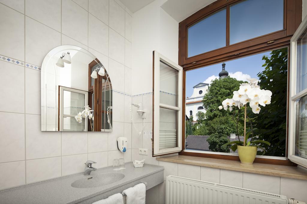Hotel Angerbraeu Murnau am Staffelsee Chambre photo